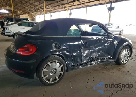 2013 Volkswagen Beetle z USA, uszkodzony, nr VIN 3VW5P7AT1DM802463